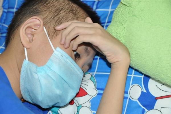 LD 21123: Cậu bé suy thận mãn muốn được gặp mẹ trước khi mất
